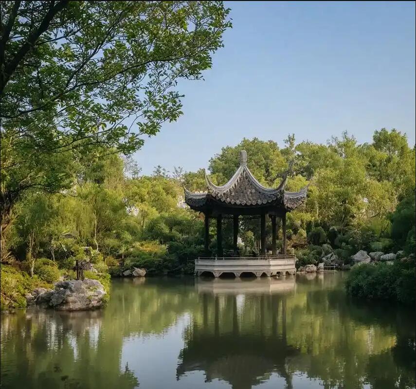 麻章区执着餐饮有限公司